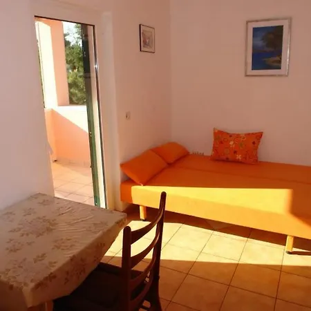 Enrico Apartmán Sumartin